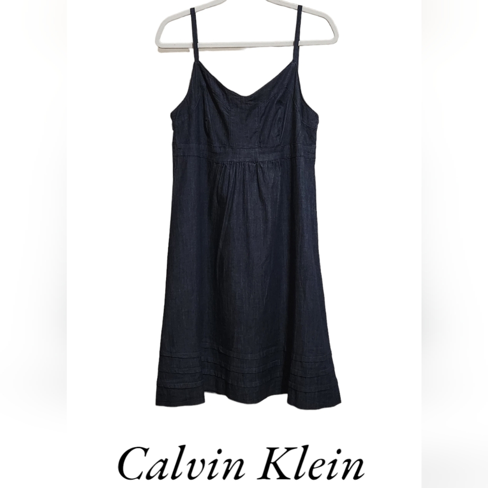 Calvin Klein Vtg dark wash sundress. Size M